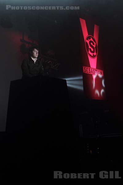 SEBASTIAN - 2011-11-06 - PARIS - La Cigale - 